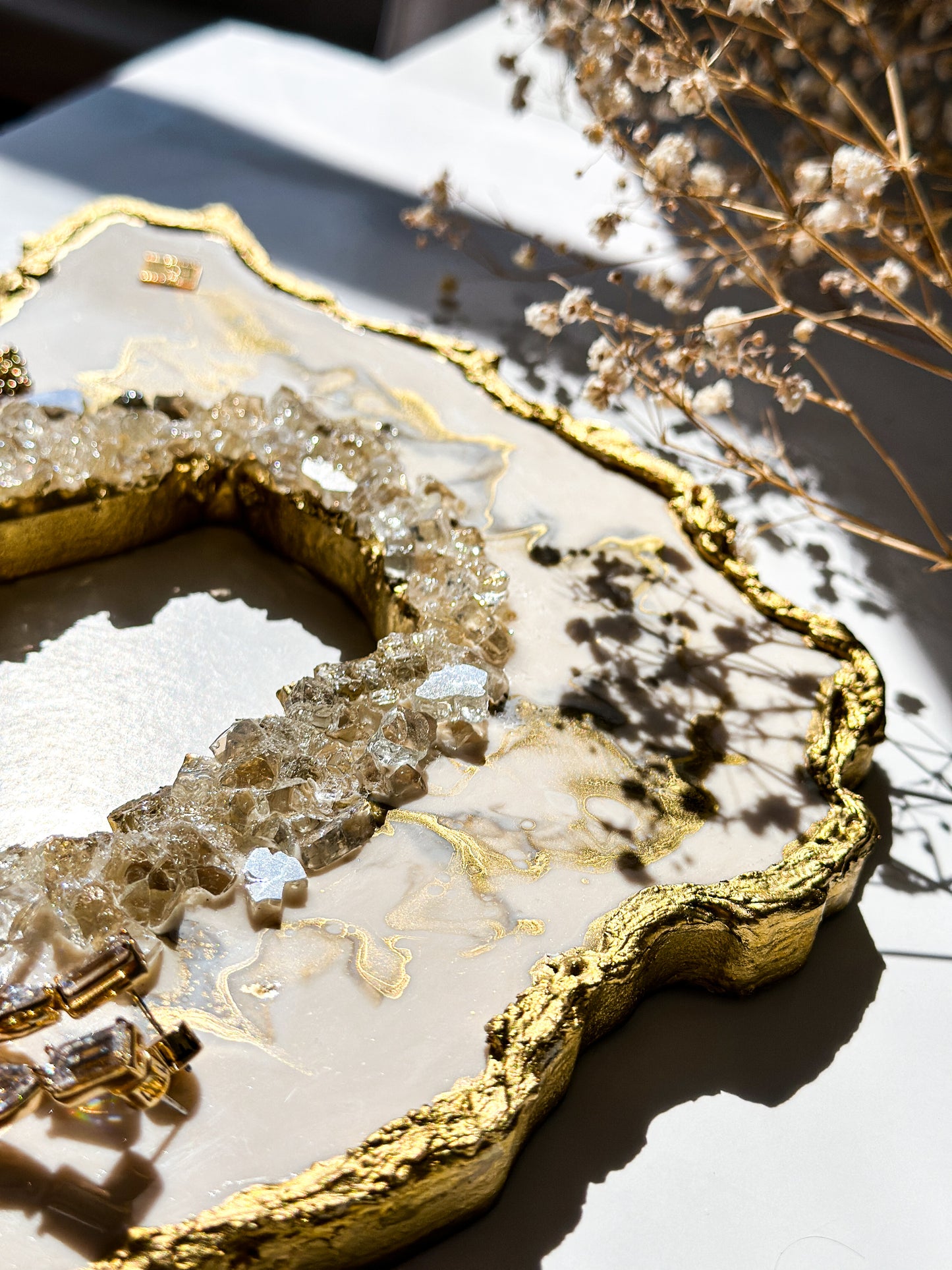 WHITE GOLD GEODE TRAY